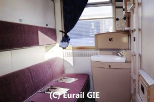 シャワー・トイレ無し寝台車両(2等)